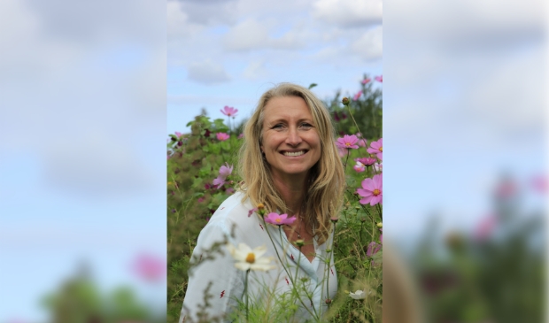 <p>Andrea van de Graaf van Tegenstroom I om: 'De stroom die wij leveren, komt van daken van bedrijven ín Haarlemmermeer'</p>