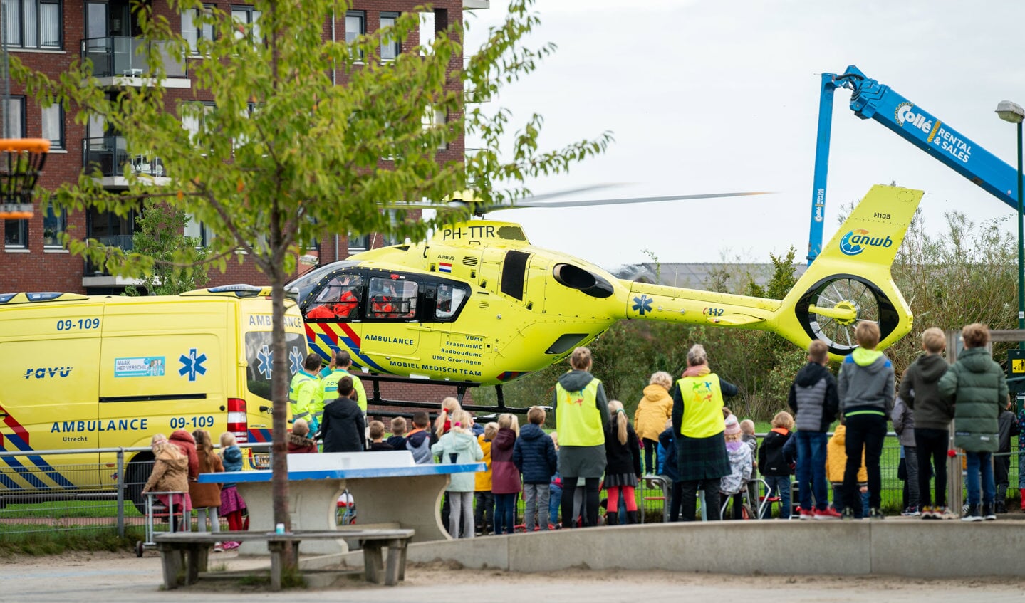 Traumahelikopter landt bij Castellum