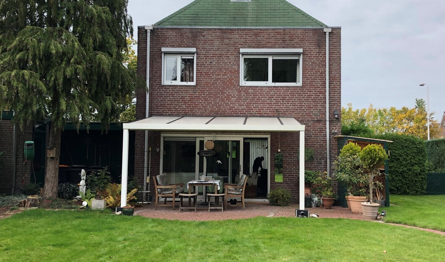 Bij het ontwerpen van dit huis werd architect Achterberg geïnspireerd door een ‘donjon’: een middeleeuwse versterkte woontoren.