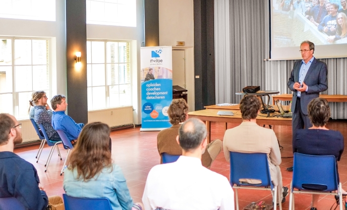 ITvitae leidt jongeren met een autismeprofiel op tot ICT-professional en begeleidt hen naar werk.