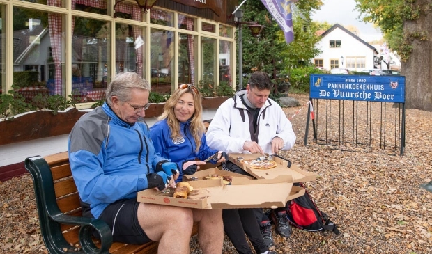 <p>Ook in Lage Vuursche kun je eten afhalen.</p>
