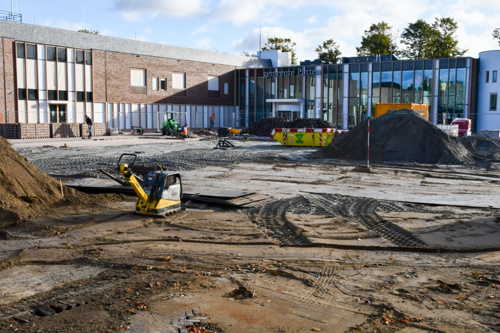 <p>De werkzaamheden aan het plein eind vorig jaar.</p>