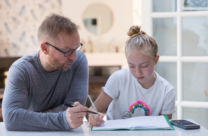 Persoonlijke aandacht voor de leerling bij huiswerkbegeleiding.