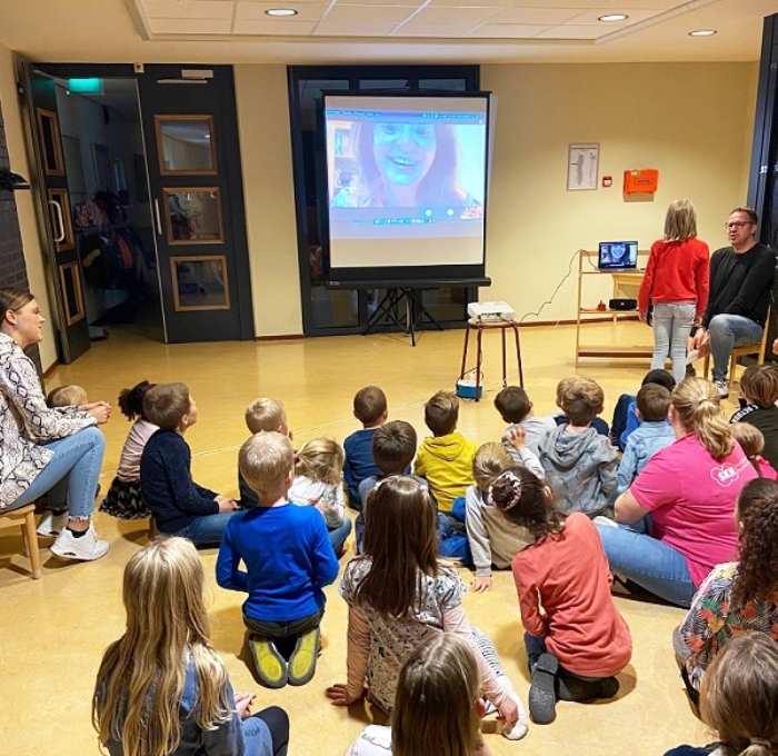 Virtuele meet & greet met Kim-Lian van der Meij