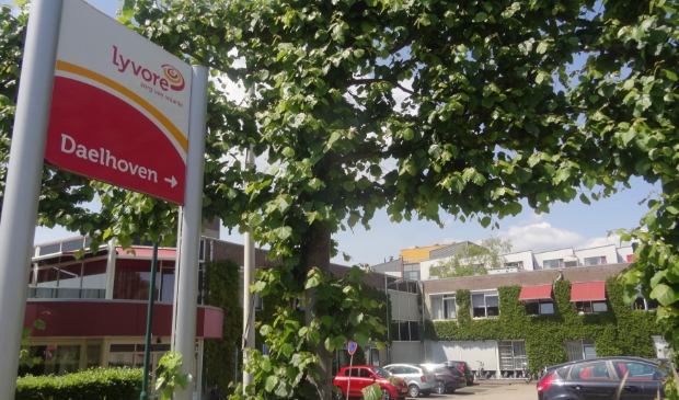 <p>23 van de 70 bewoners van Daelhoven zijn tijdens de tweede coronagolf besmet geraakt met COVID-19. Vier van hen zijn als gevolg hiervan overleden.</p>