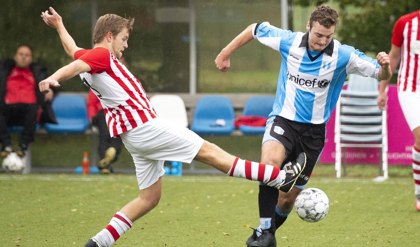 FC Driebergen spits Jesse Mantel speelde een puike wedstrijd en stond met gave treffers en een assist aan de basis van de uiteindelijke ruime 7-0 overwinning.