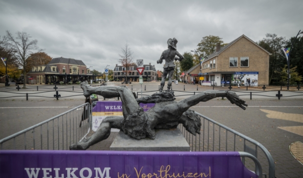 <p>Op doordeweekse dagen is het Voorthuizense centrum overdag nagenoeg uitgestorven.</p>