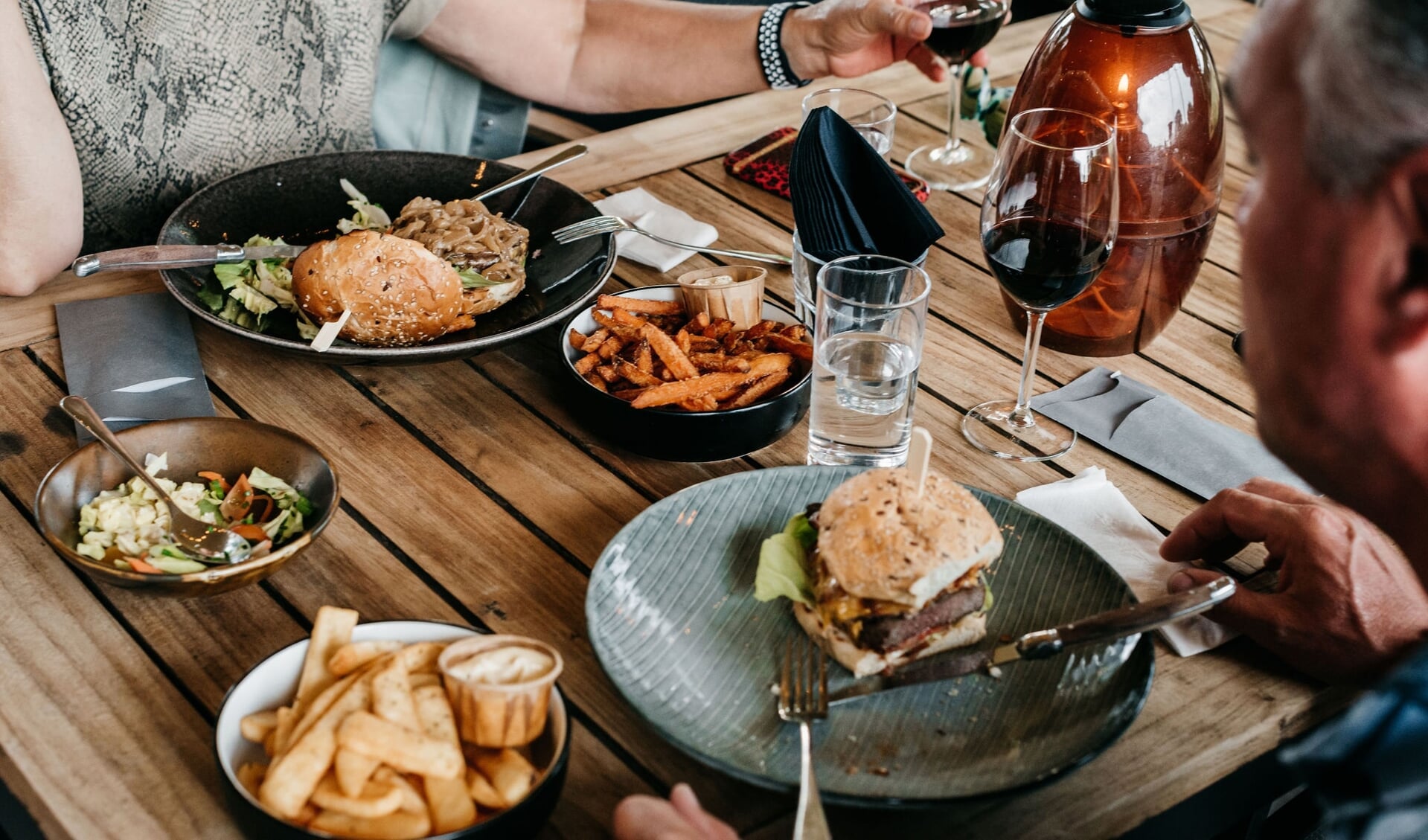 Geniet van de allerbeste burgers.