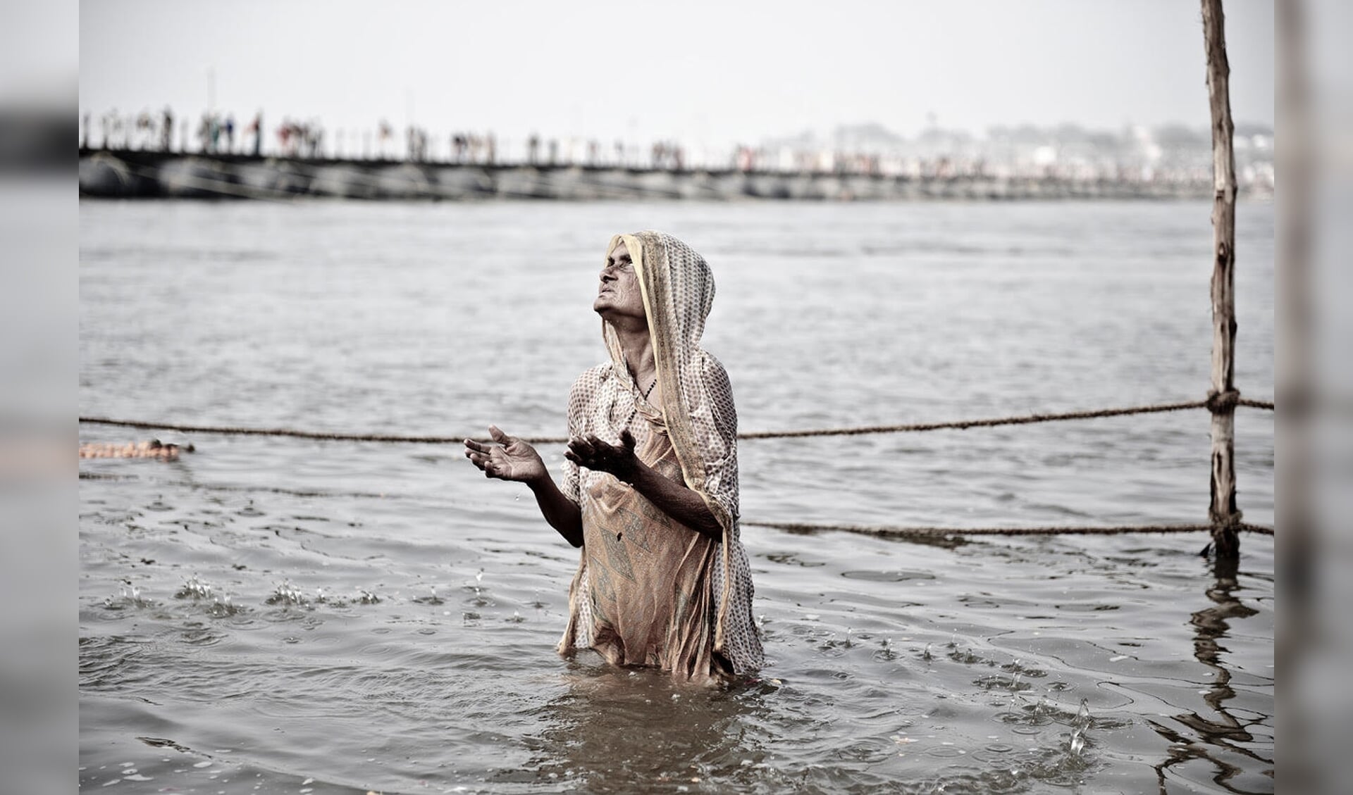 Voor het fotoboek maakte Kalmann een selectie van foto’s die ze tijdens het Indiase festival Kumbh Mela maakte.