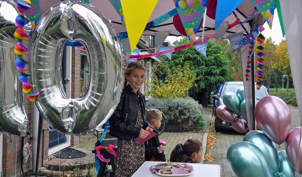 Zoëy Fonken geniet van haar alternatieve verjaardagsfeestje