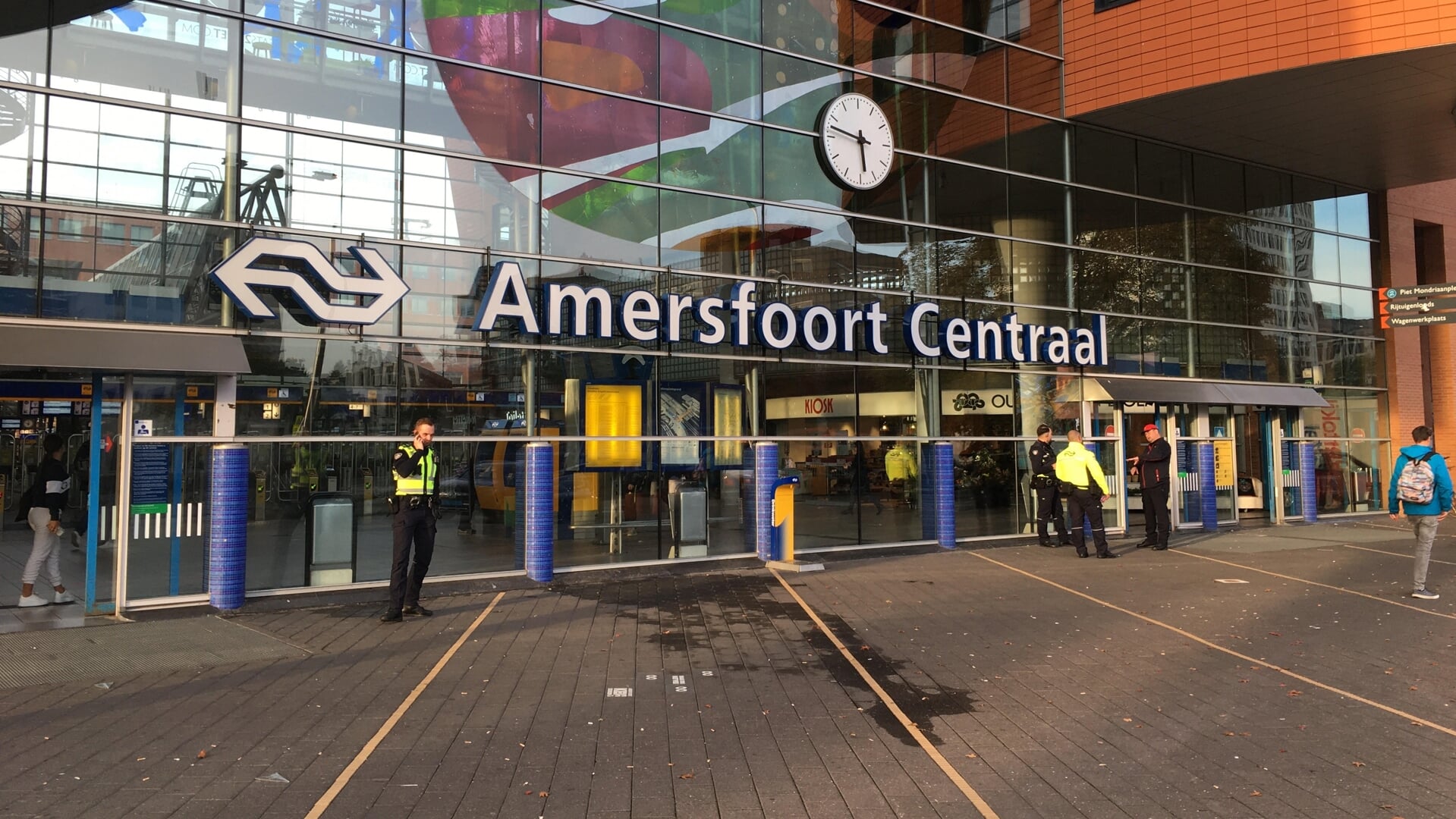 Reizigers via Zwolle zijn tijdens de werkzaamheden minstens veertig minuten langer onderweg.