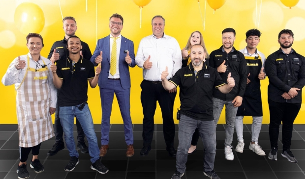 <p>Filiaalmanager Rick Burrough en zijn team tijdens de 7 Zekerheden training van de Jumbo Academy op het hoofdkantoor van Jumbo Supermarkten in Veghel. Deze vond pre corona plaats. </p>