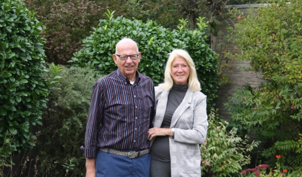 <p>Ooit reden Henk en Rina Paehlig als Amsterdammers Leusden in. Nu zijn het echte Leusdenaren na 32 jaar.</p>