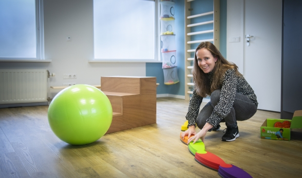 <p>,,Mijn doel is dat kinderen en hun ouders trots en met plezier de deur uitgaan", vertelt Saskia Tichelaar.</p>