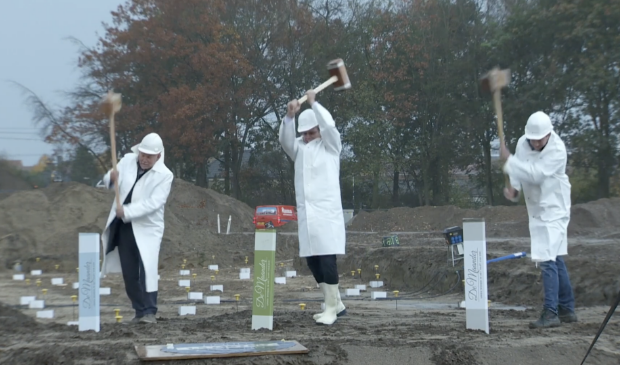 <p>Het symbolische startsein was voor de toekomstige bewoners te volgen via een livestream. </p>