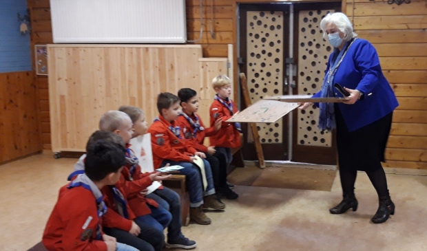 Bevers geven de kaarten