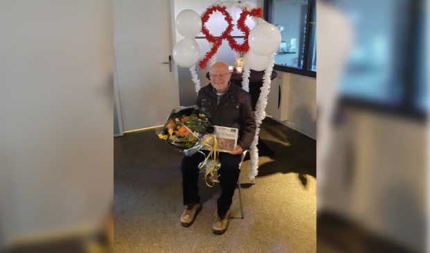 Jan Muis op versierde stoel bij Body Business