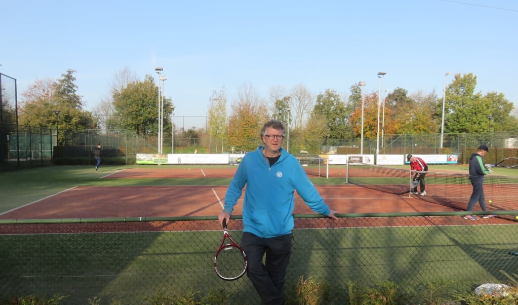 Alain van den Berg: ,,Tennis is niet alleen een goede lichaamsbeweging maar ook ontspannend"