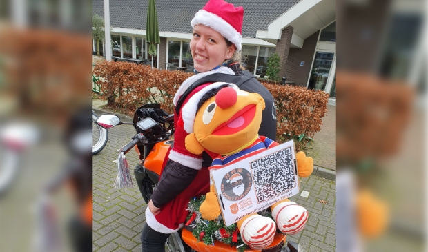 Britta in haar outfit op de motor