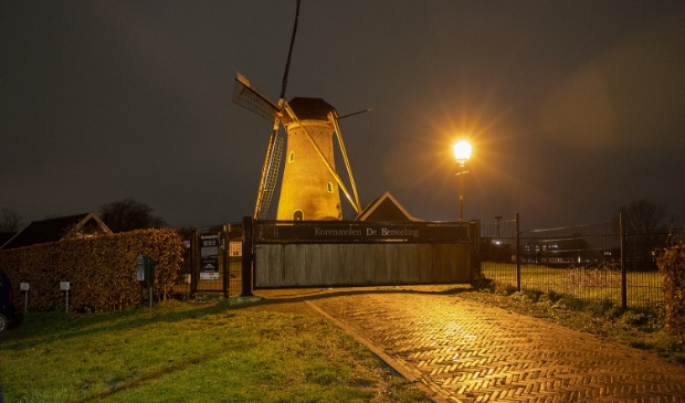 <p>Molen de Eersteling in Hoofddorp was een van de vijf locaties in Haarlemmermeer waar aandacht werd gegeven de steunactie. </p>