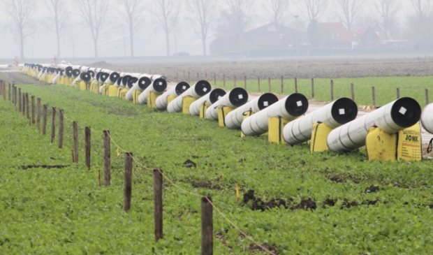 <p>In Haarlemmermeer is veel ruimte voor carbidschieten. Overigens hebben deze buizen een andere bestemming. Ze gaan onder de grond. </p>