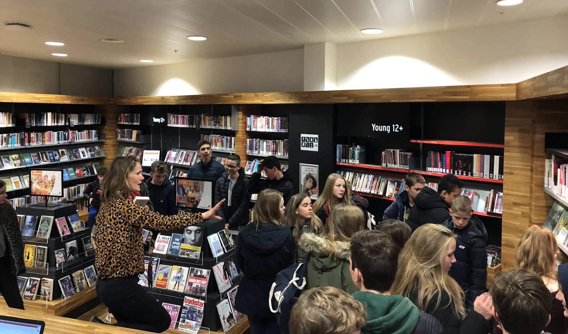 leerlingen van Guido VMBO brengen een bezoek aan bibliotheek Eemland