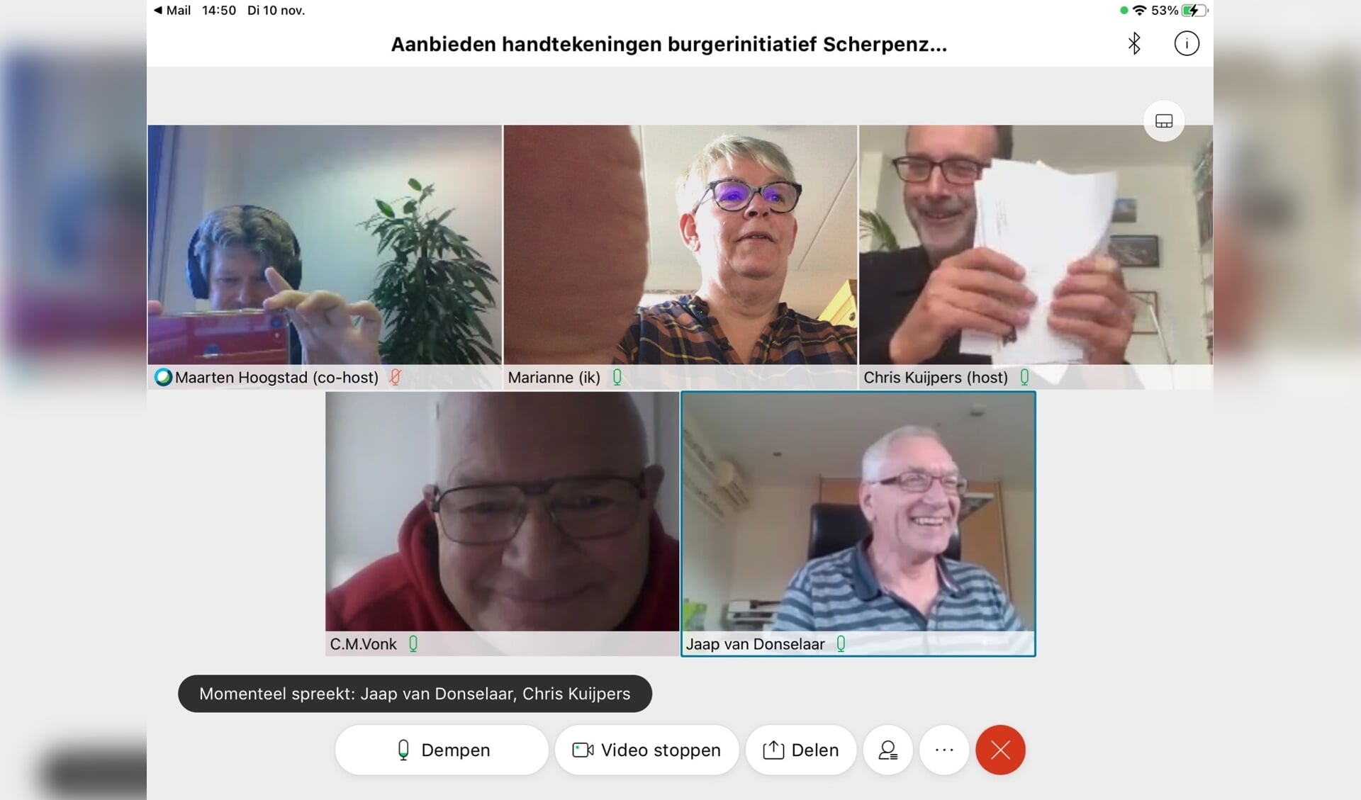 In een digitale meeting heeft Burgerinitiatief de petitie voor Scherpenzeel Zelfstandig aangeboden aan Den Haag.