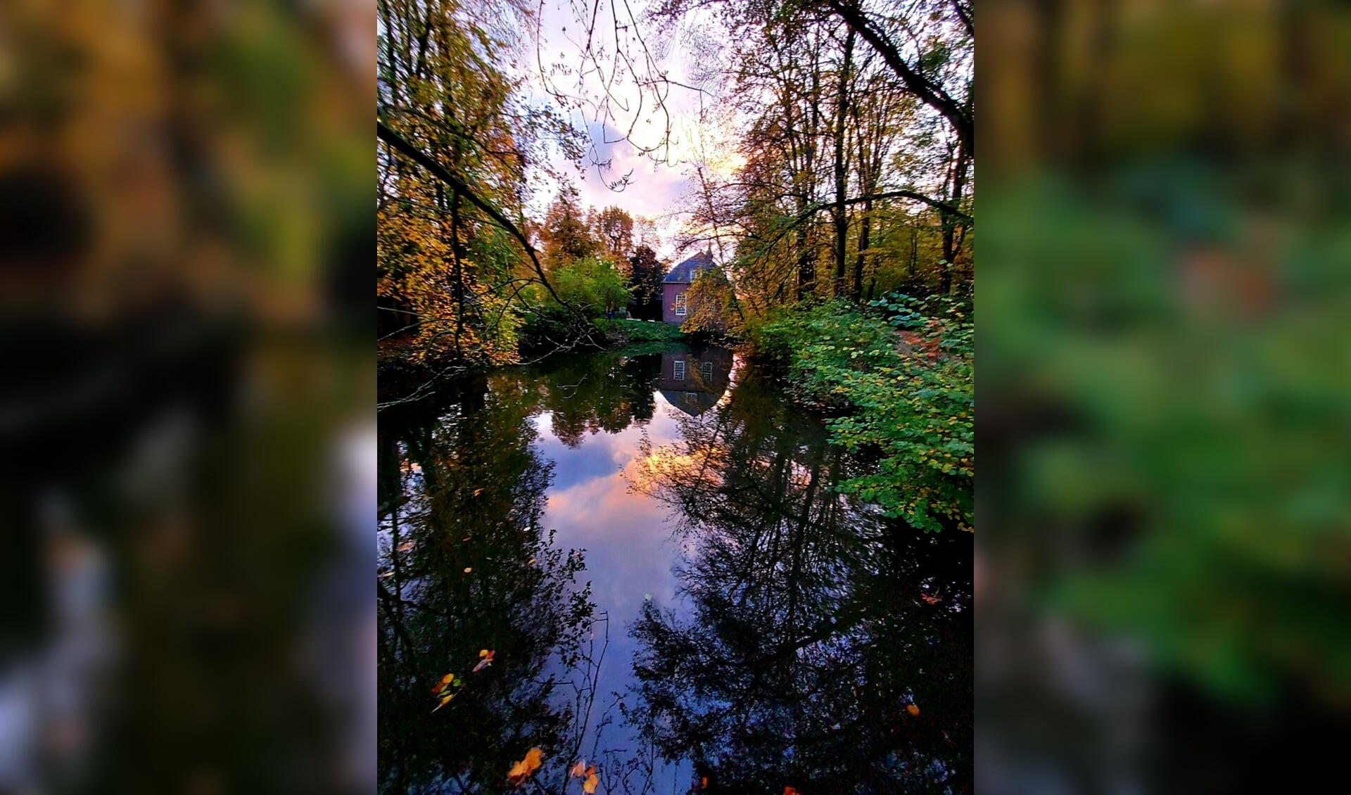 ,,Onlangs deze mooie foto bij landgoed Rhijnauwen gemaakt. Tevens doe ik met deze foto mee aan een fotowedstrijd op www.natuurmonumenten.nl/foto-van-de-maand
Sta nu als derde en het zou toch geweldig zijn om Rhijnauwen en daarmee ook Bunnik in de spotlight te zetten.