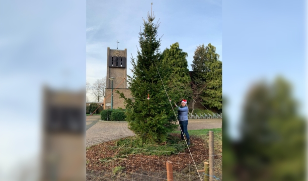 <p>Alle inwoners van Odijk worden uitgenodigd om hier een kerstwens in te hangen of kaarsje bij te branden</p>