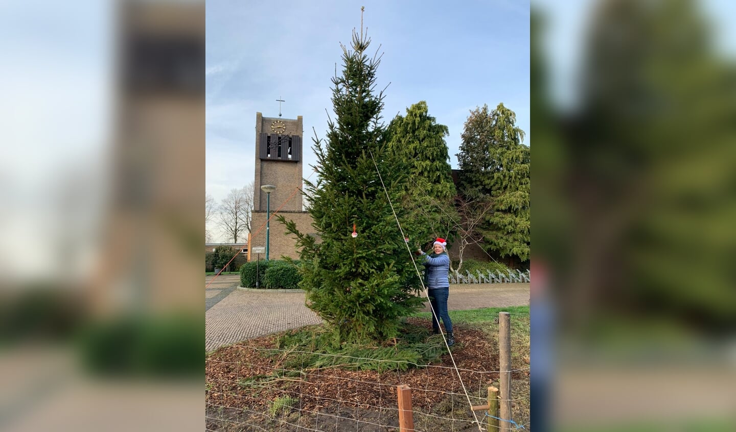 Alle inwoners van Odijk worden uitgenodigd om hier een kerstwens in te hangen of kaarsje bij te branden