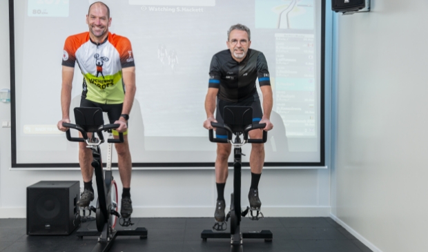 <p>Herman van de Kraats en Mike Smink (rechts) gaan er vol voor op 19 december.</p>