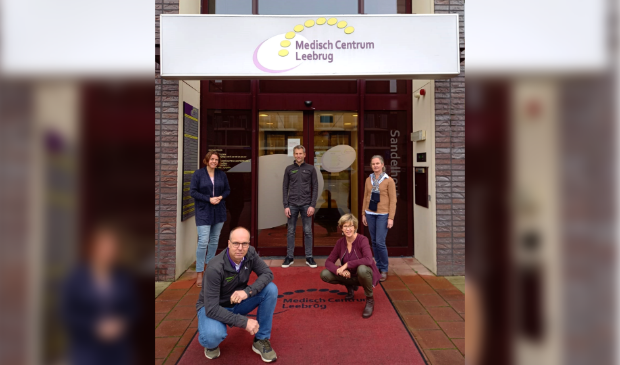 <p>Het bestuur van het Medisch Centrum Leebrug is wil het jubileum feestelijk gaan vieren wanneer dat weer mogelijk wordt.</p>