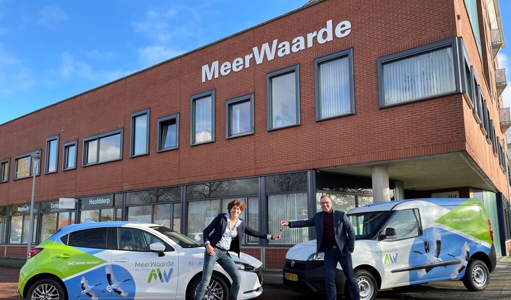 In november werden de nieuwe autosleutels officieel overhandigd aan een trotse Renata Fideli, Directeur-Bestuurder bij MeerWaarde.