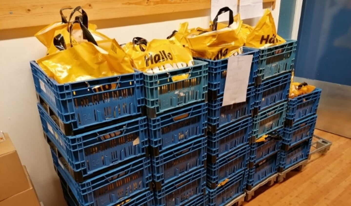 De voedselpakketten zijn afgeleverd bij De Voedselbank