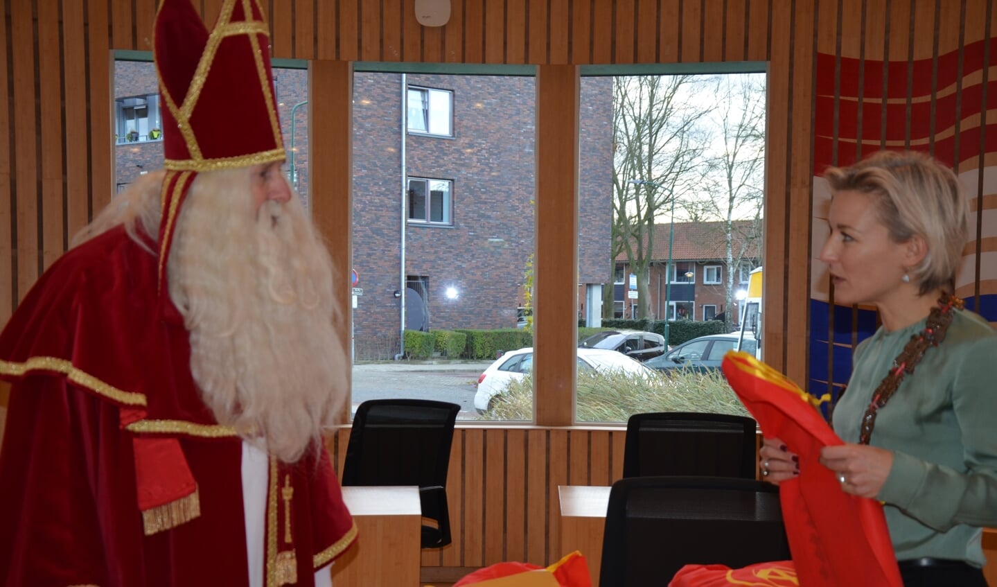 Sinterklaas in gesprek met de burgemeester