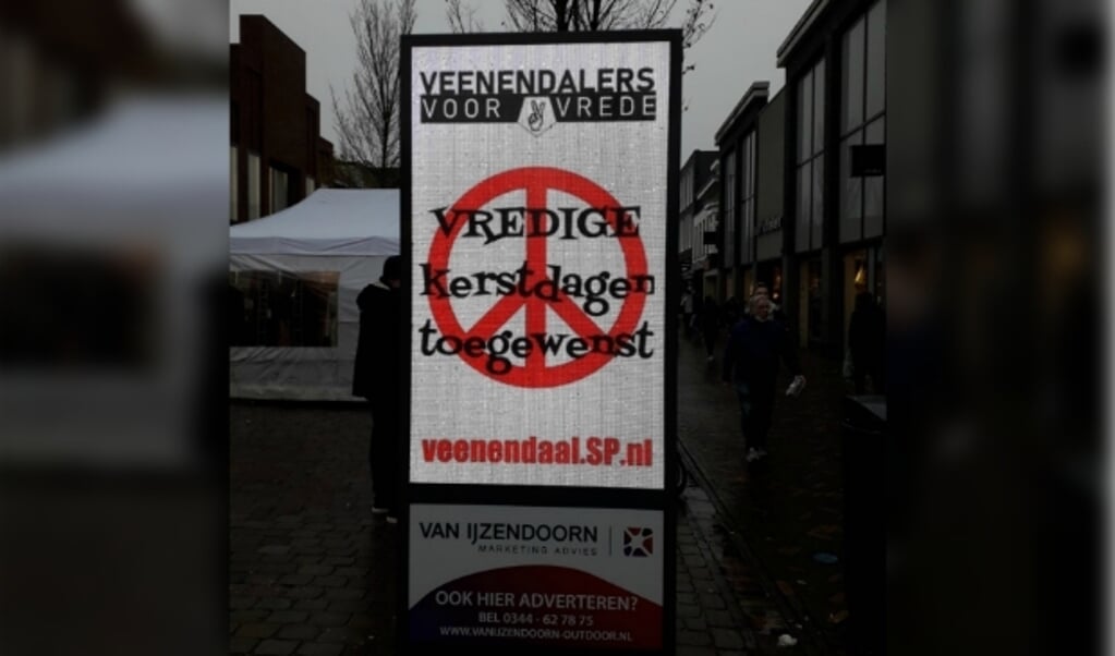 De SP heeft haar zendtijd op de digitale reclameborden beschikbaar gesteld aan Veenendalers Voor Vrede.