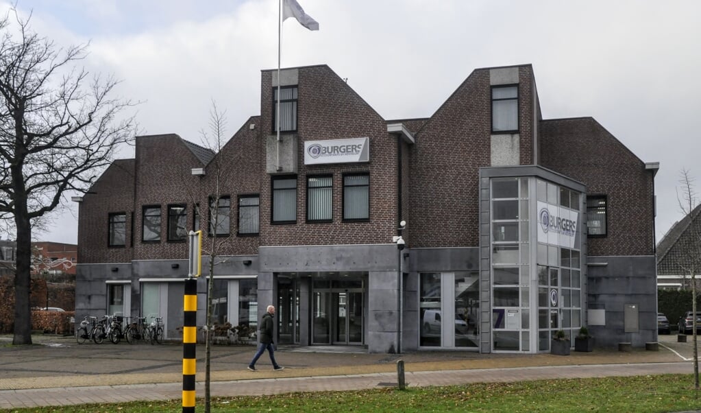 Het voormalige pand van ING aan het Stationsplein in Barneveld.