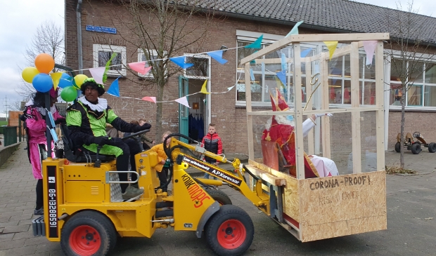 Aankomst Basisschool Giessen-Oudekerk
