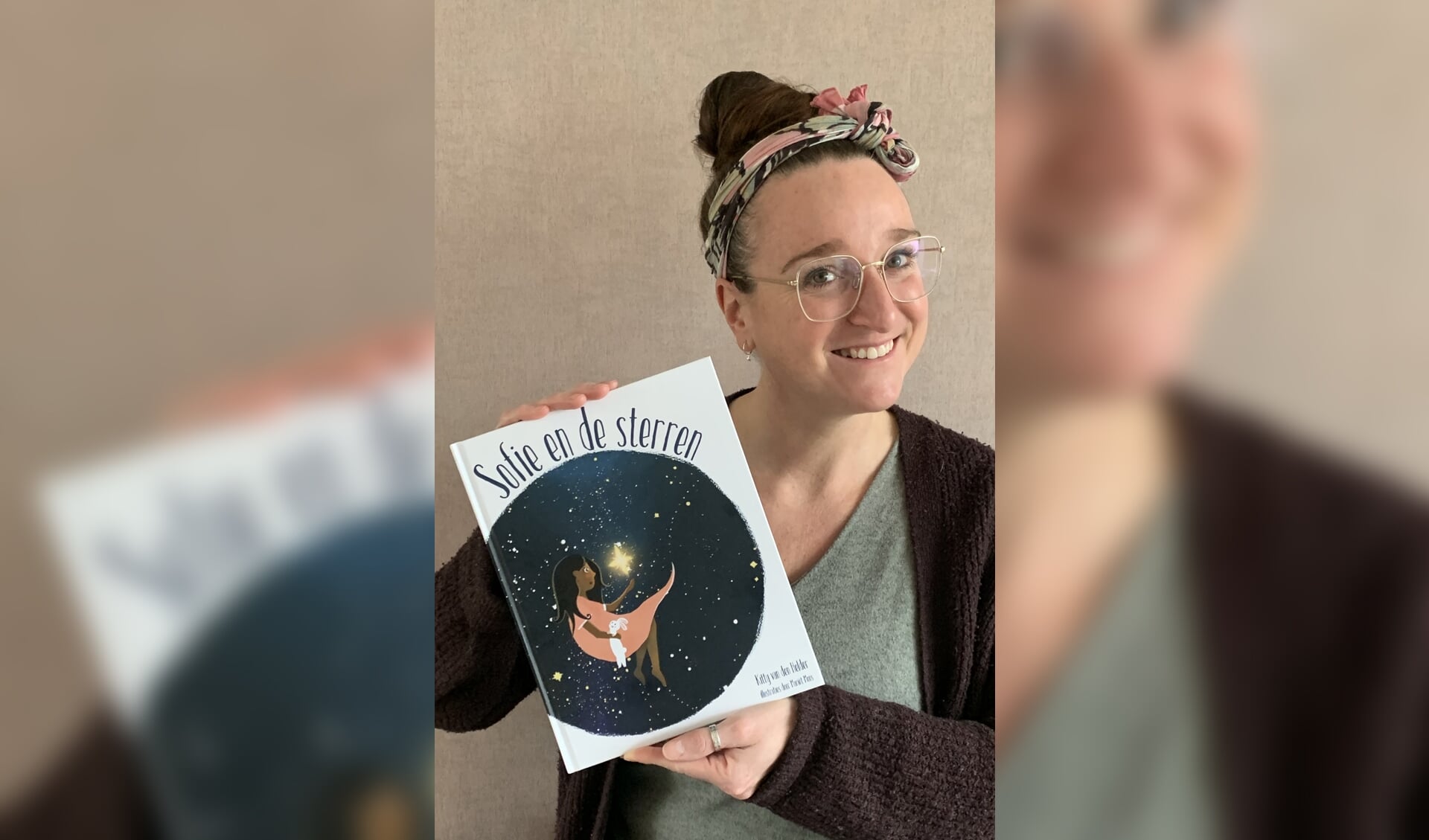 Kitty van den Helder: 'Ik begon met een verhaaltje te schrijven voor mijn dochters.'