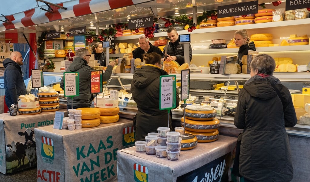 een druk bezochte markt