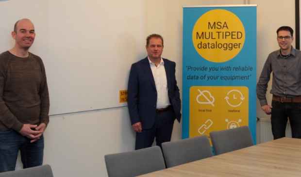 <p>Van links naar rechts: Machiel 't Hoen, eigenaar MSA-Service; Jan Nederveen wethouder Economie gemeente Hardinxveld-Giessendam en Ralf Stam, MSA-Service</p>