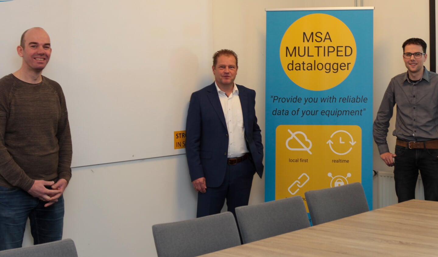 Van links naar rechts: Machiel 't Hoen, eigenaar MSA-Service; Jan Nederveen wethouder Economie gemeente Hardinxveld-Giessendam en Ralf Stam, MSA-Service