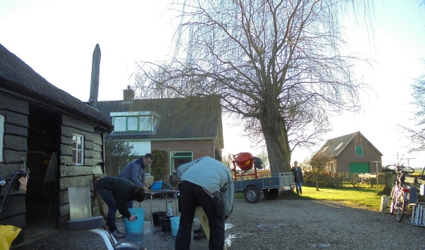 <p>Het beslag wordt ge,aakt</p>