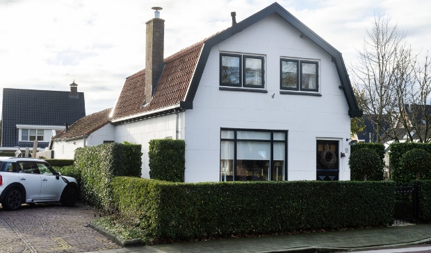 <p>Het nieuwe vrijstaande Hoevelaakse huis heeft precies wat je van een jaren 30-woning kunt verwachten. </p>