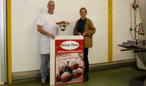 <p>Volg de borden voor de Drive Thru van Bakkerij Groenendijk. </p>