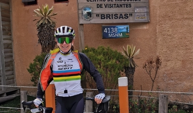 <p>Ter voorbereiding op het wielerseizoen 2020 verbleef Annemiek van Vleuten voor een hoogtestage in Colombia.</p>
