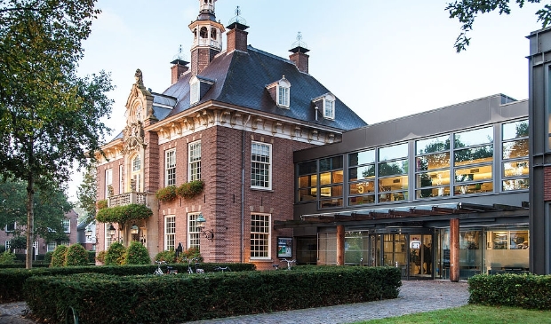 <p>Raadhuis.</p>