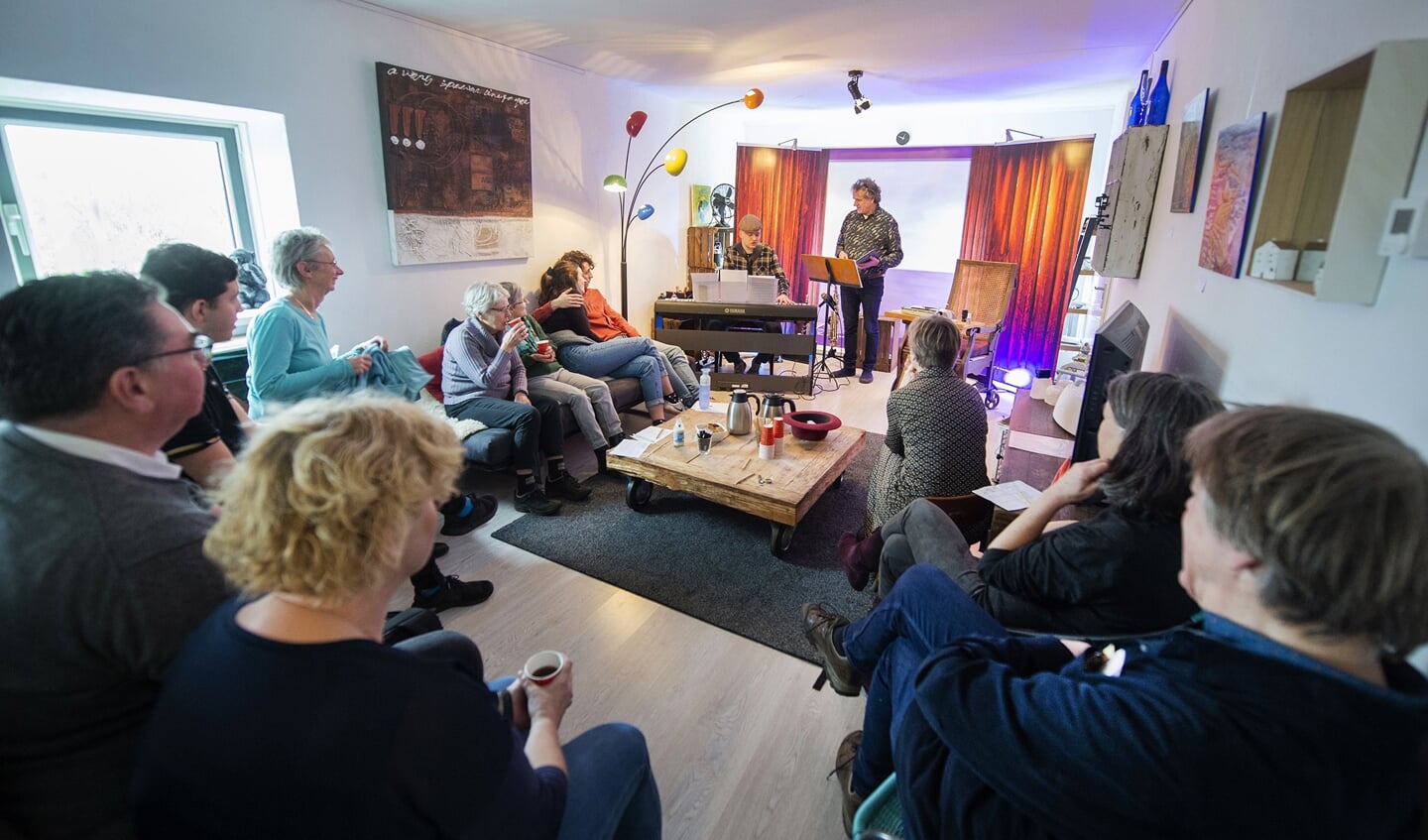 Archieffoto: Gluren bij de Buren kon in februari 2020 nog in zijn normale vorm doorgaan.
