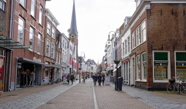 De kerktoren in de Arkelstraat wil de gemeente ook verkopen