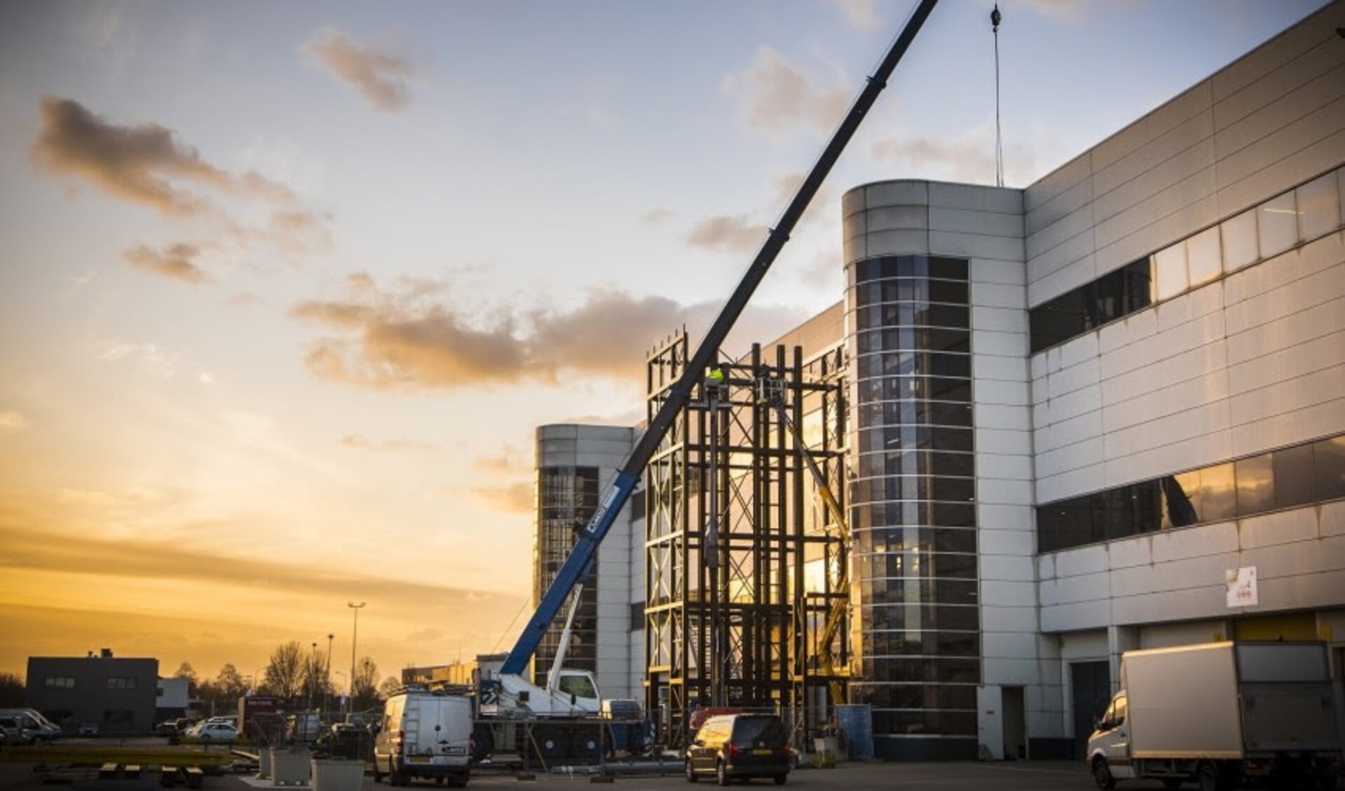 Eigenaar Easyfairs is begonnen met de bouw van twee megagoederenliften bij Evenementenhal Gorinchem. De oplevering is begin mei 2020. 